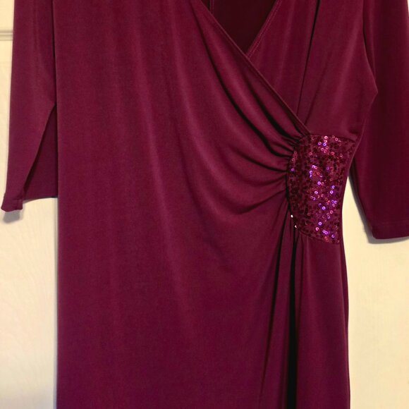 Dress - Picture 2 of 4